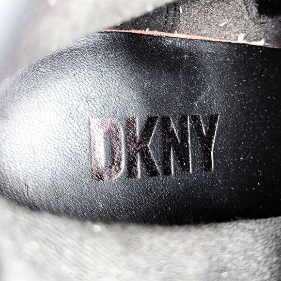 DKNY Women Dottie Black Leather Buckle Pearl Heel Combat boots size 7.5 - Picture 12 of 12